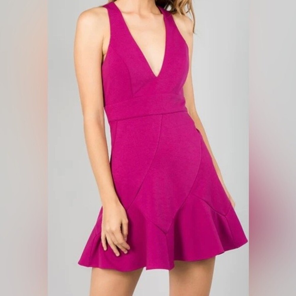 Lulus Halter V Neck Halter Racerback Fit And Flare Mini HOCO Cocktail Dress M